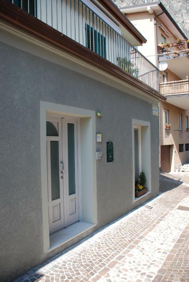Casa Anita Apartment ลีโมเนซุลการ์ดา ภายนอก รูปภาพ